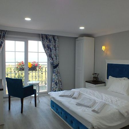 King Butique Hotel Yomra ภายนอก รูปภาพ