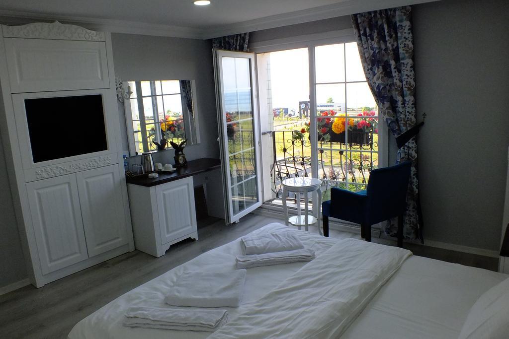 King Butique Hotel Yomra ภายนอก รูปภาพ